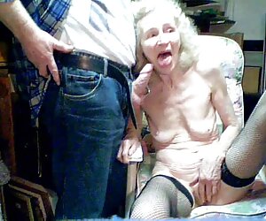 Đen và một con gà trống chơi vlxx play