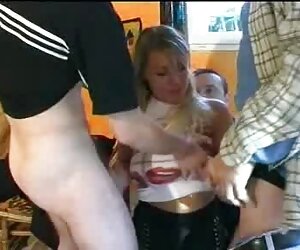 Các Anh, Chuột, một vlxx váy ngắn sáng bóng